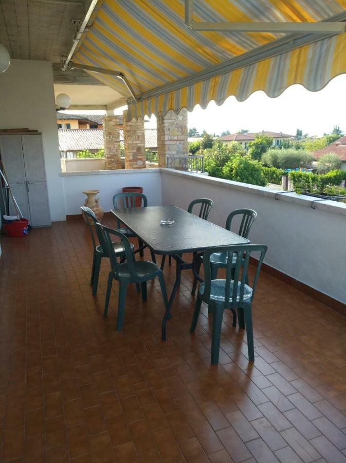 Apartament Casa Vacanze Niko Ap Cir Cni00247 Sirmione Eksteriør bilde