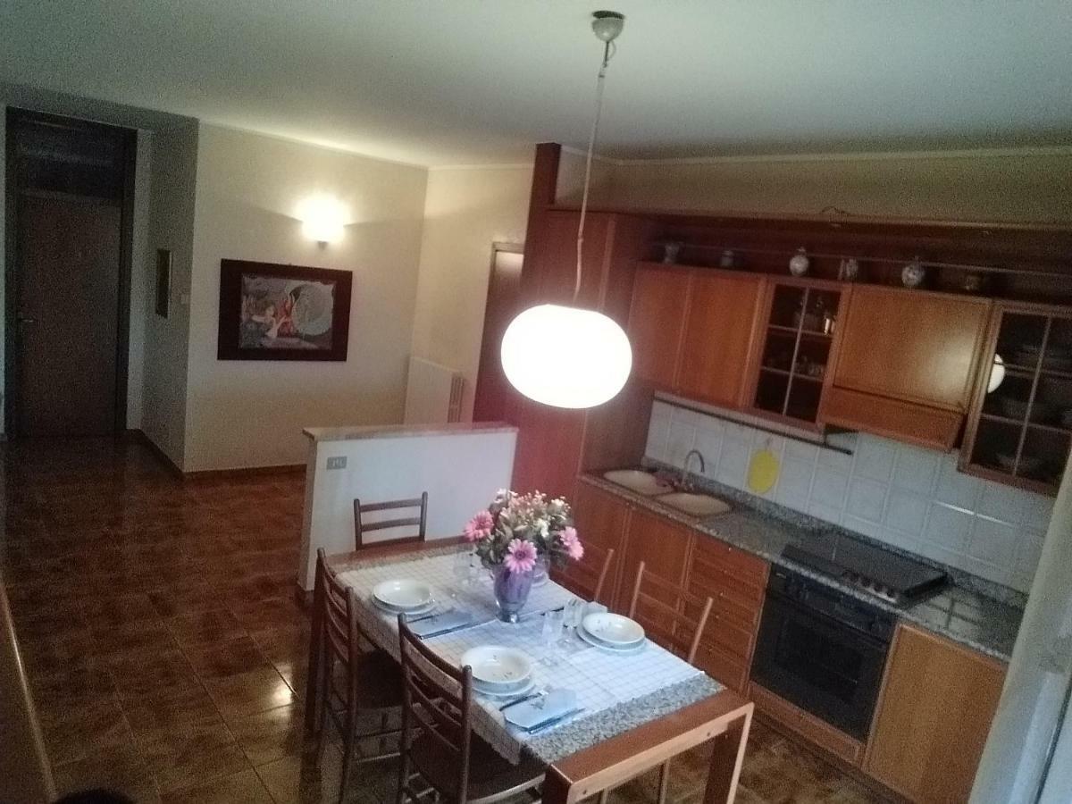Apartament Casa Vacanze Niko Ap Cir Cni00247 Sirmione Eksteriør bilde